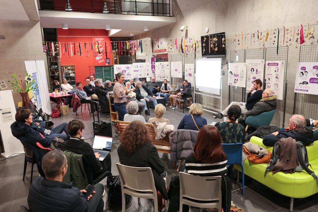 Conseil de quartier à la direction de quartier Sud-Gare Bréquigny.